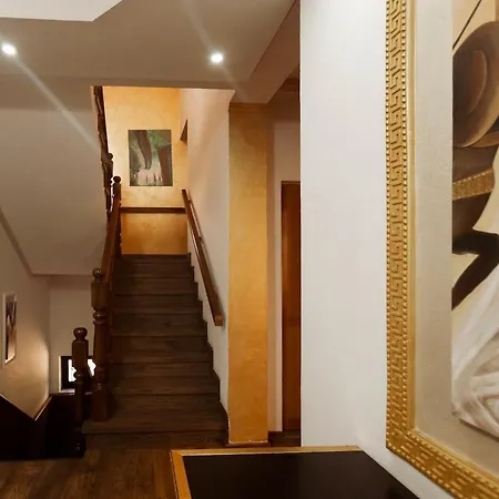 The Resident Villa Villa Tirana