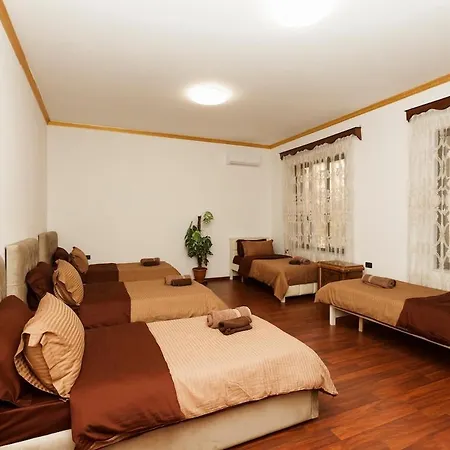 Villa The Resident *